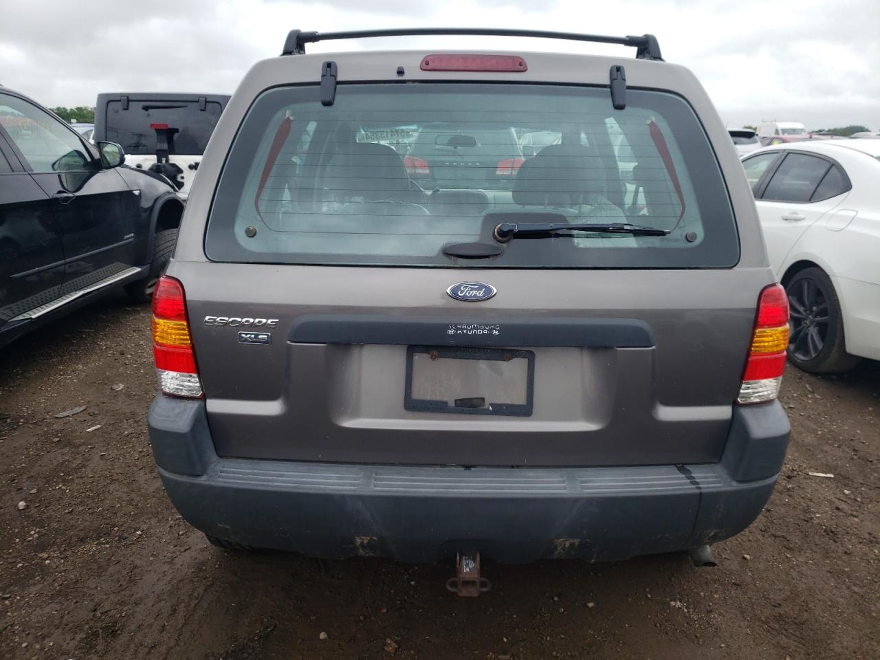 1FMYU01142KD40690 2002 Ford Escape Xls