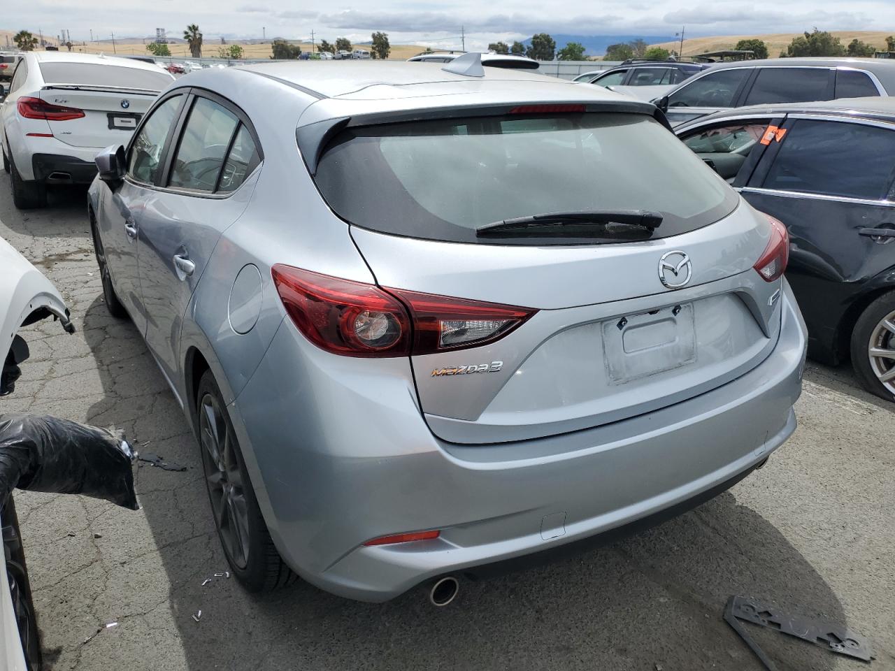 3MZBN1M37JM267345 2018 Mazda 3 Grand Touring