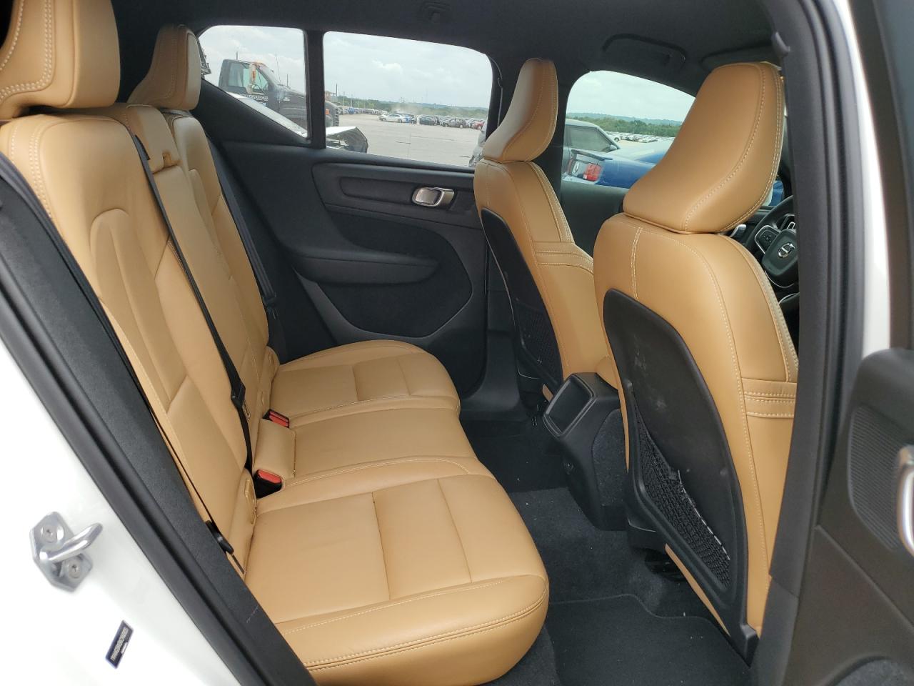 YV4AC2HK9K2140825 2019 Volvo Xc40 T4 Momentum