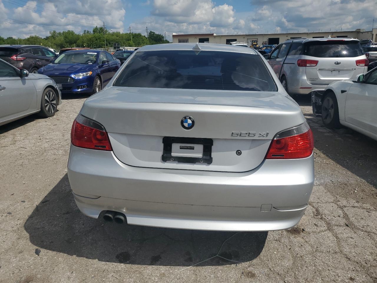 WBANF33506CS37525 2006 BMW 525 Xi