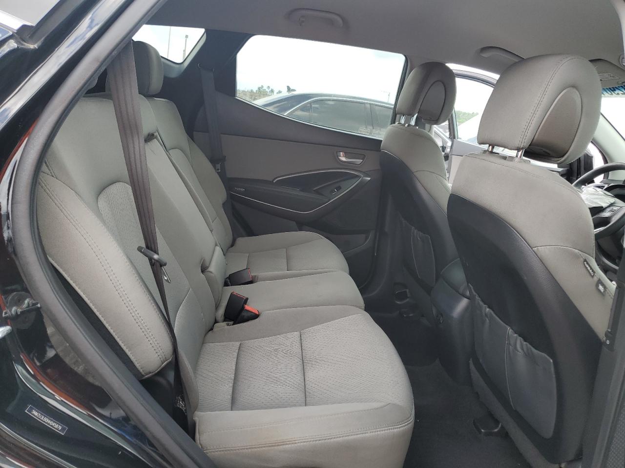 5NMZU3LB0HH045879 2017 Hyundai Santa Fe Sport