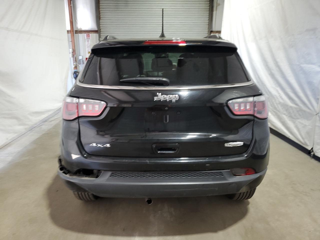 3C4NJDBB0KT648162 2019 Jeep Compass Latitude