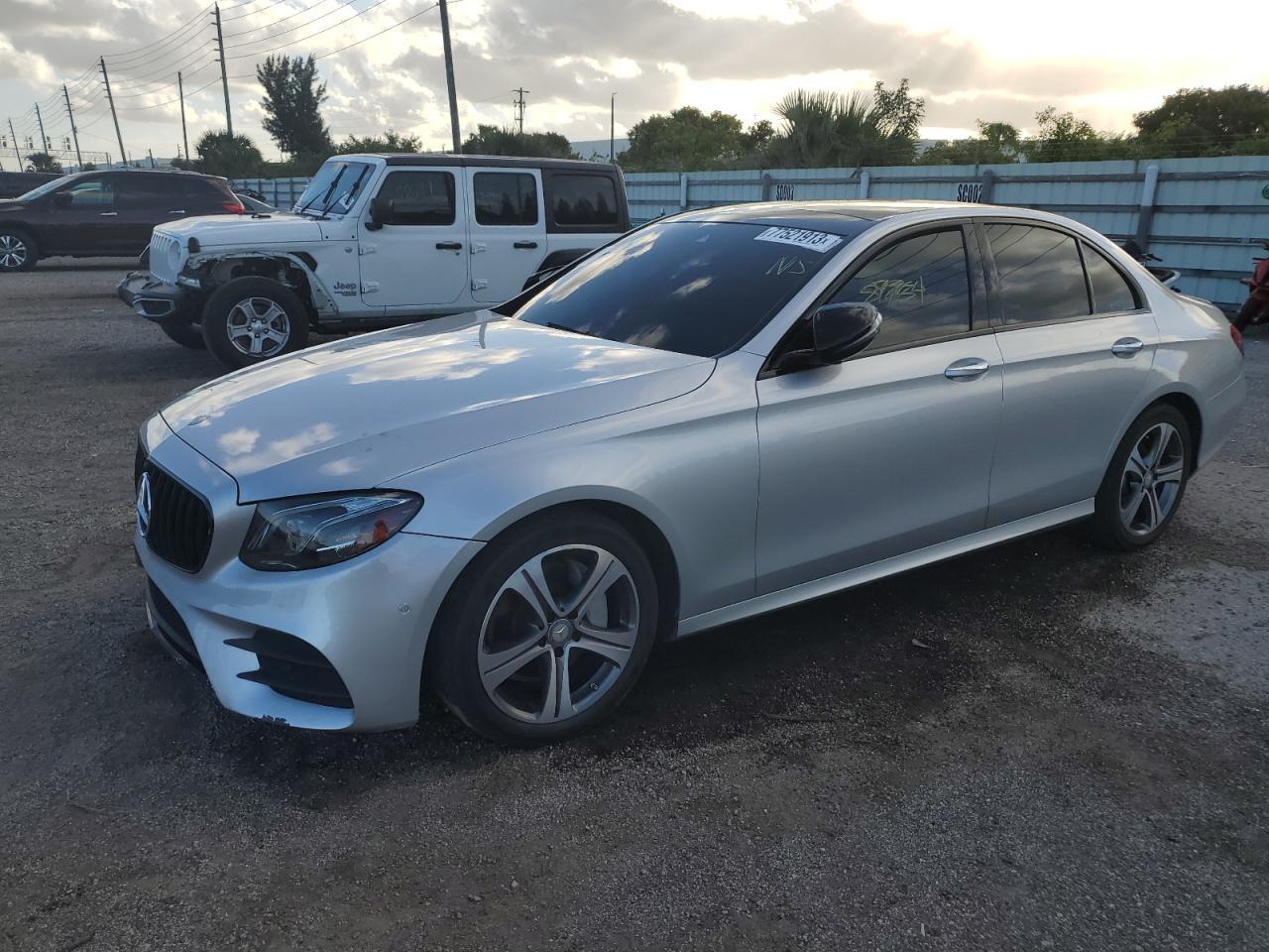 2017 Mercedes-Benz E 300 4Matic vin: WDDZF4KB1HA056665