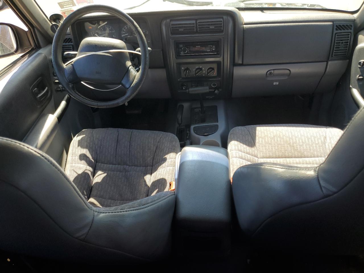 1J4FJ68S8WL248739 1998 Jeep Cherokee Sport