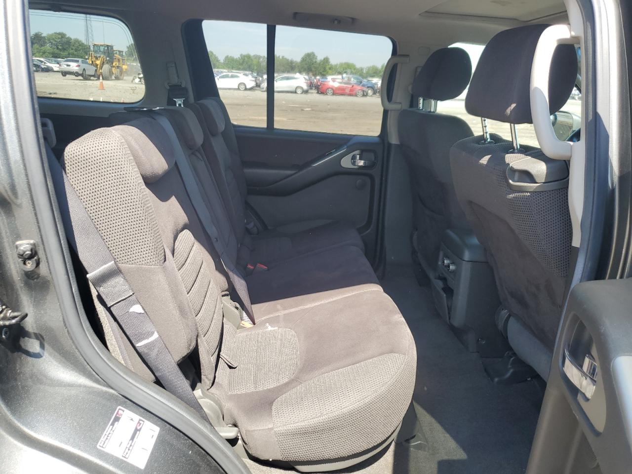 5N1AR18W76C604446 2006 Nissan Pathfinder Le