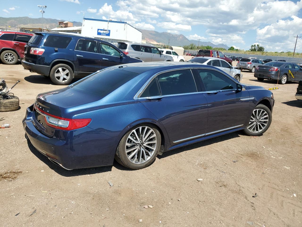 1LN6L9TP3H5631558 2017 Lincoln Continental Select