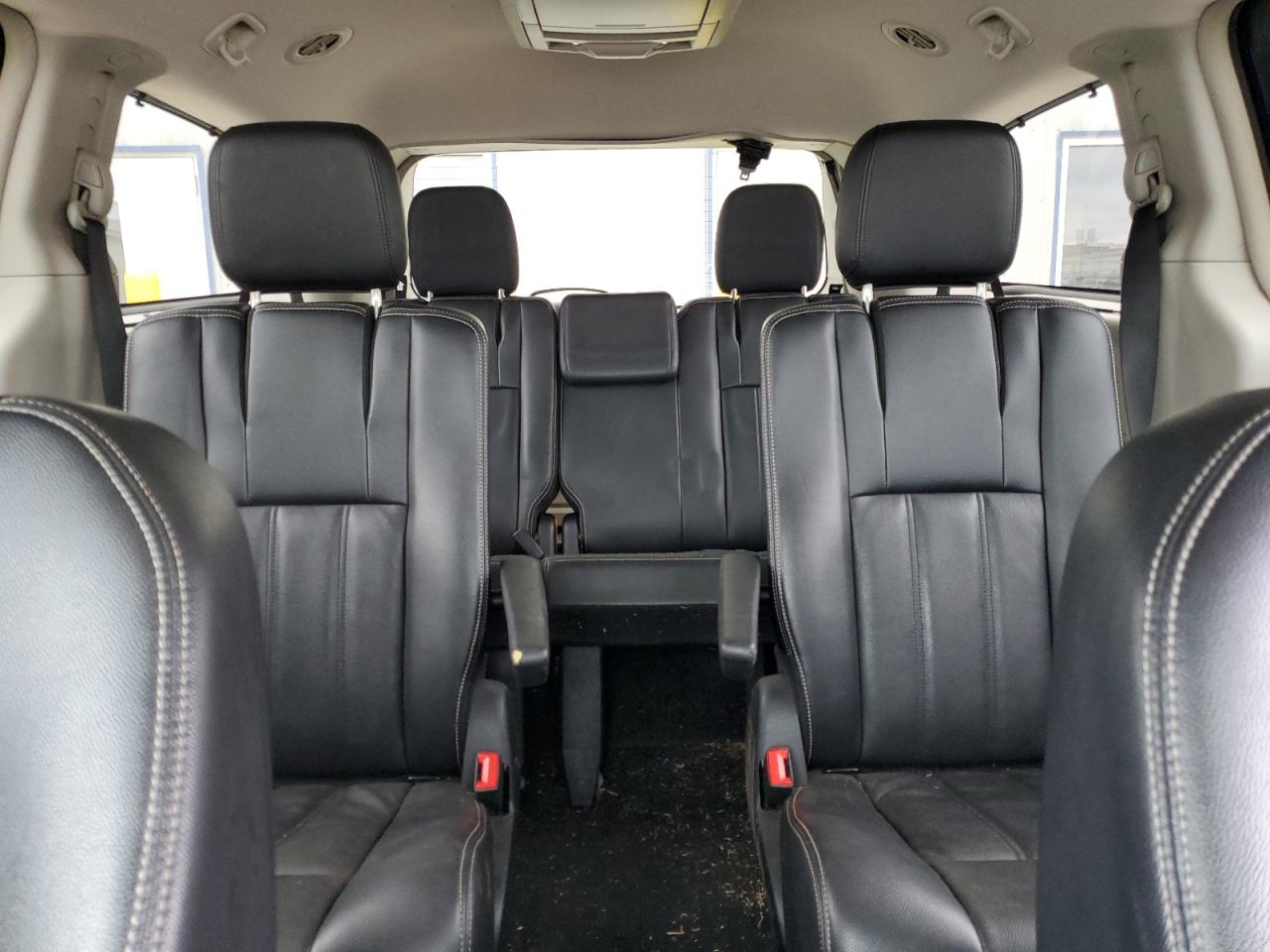 2C4RC1BG4DR564101 2013 Chrysler Town & Country Touring