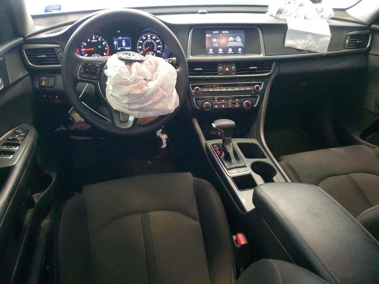 5XXGT4L38JG259368 2018 Kia Optima Lx