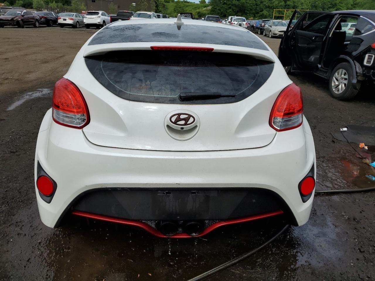 Lot #3036940731 2016 HYUNDAI VELOSTER T