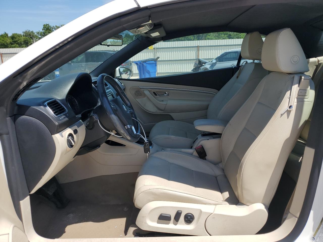 WVWBW7AH2CV007673 2012 Volkswagen Eos Komfort