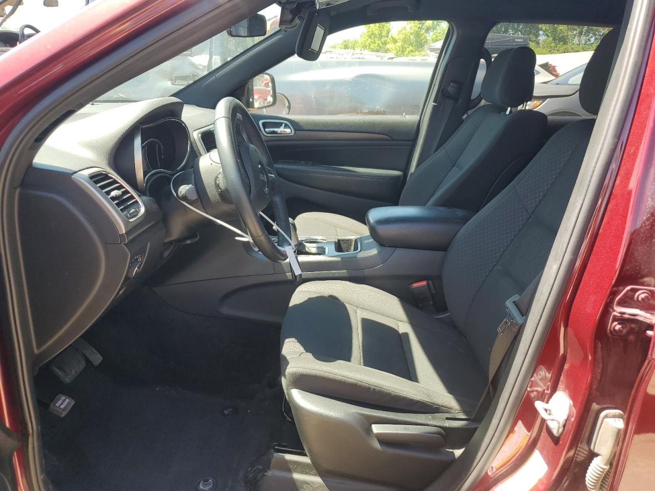 1C4RJFAG7JC156796 2018 Jeep Grand Cherokee Laredo