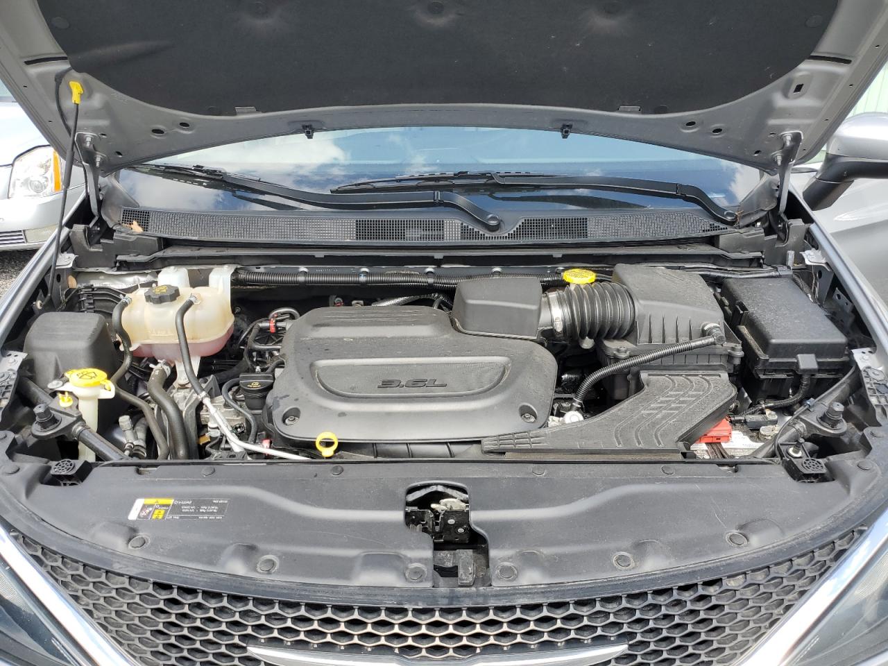 2C4RC1DG6MR532912 2021 Chrysler Voyager Lxi