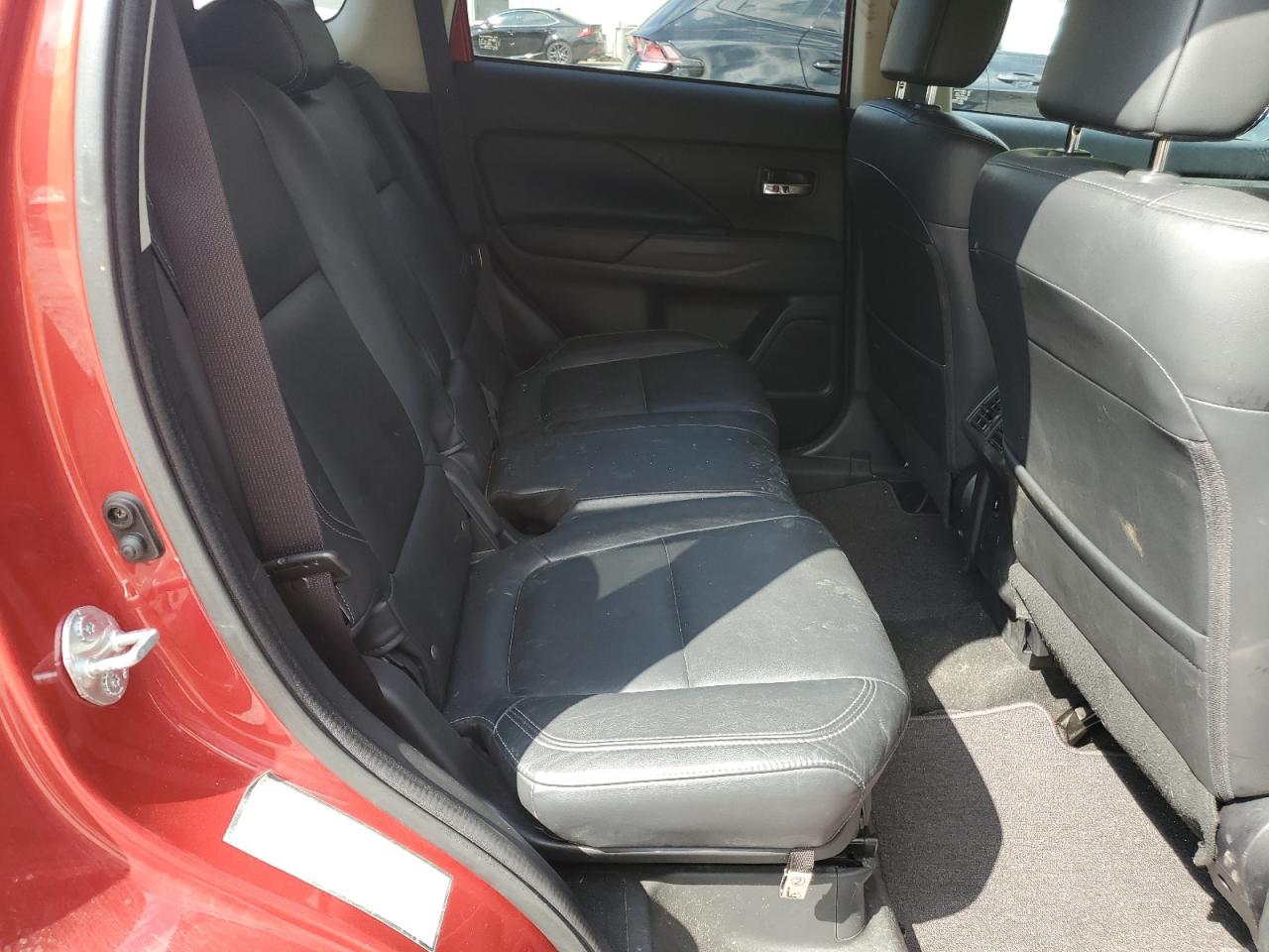 JA4AZ3A39KZ013424 2019 Mitsubishi Outlander Se