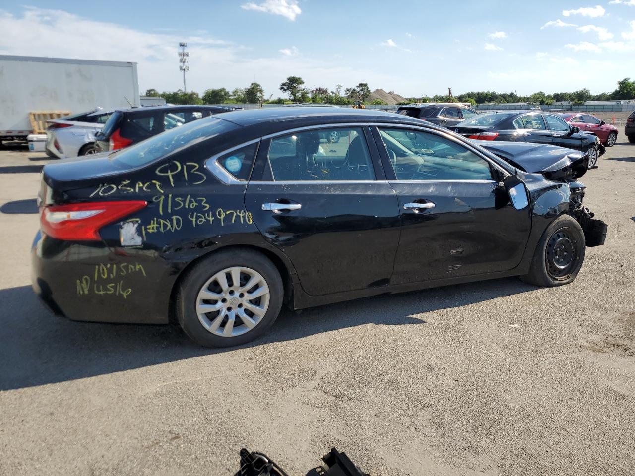 2017 Nissan Altima 2.5 vin: 1N4AL3AP9HN327297