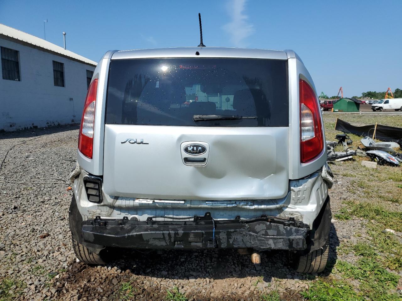 KNDJT2A69C7380056 2012 Kia Soul +