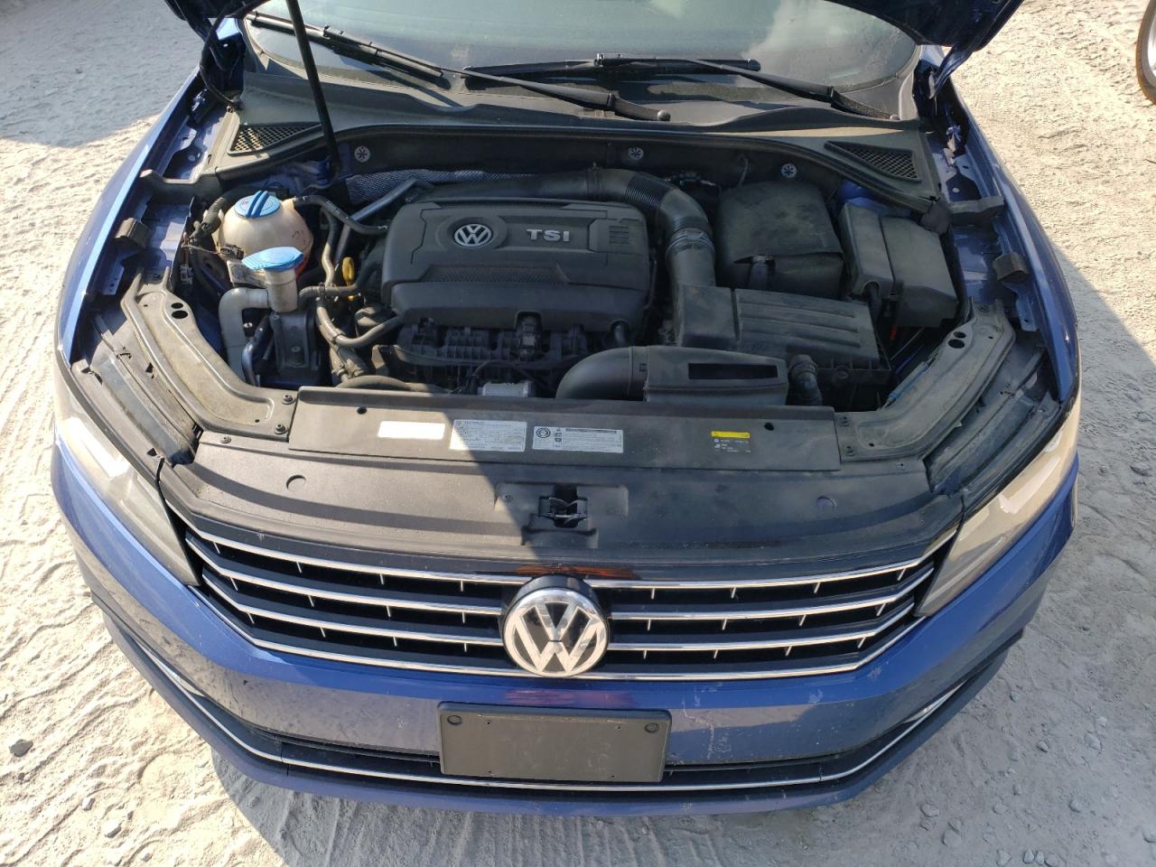 1VWBT7A39HC010244 2017 Volkswagen Passat Se