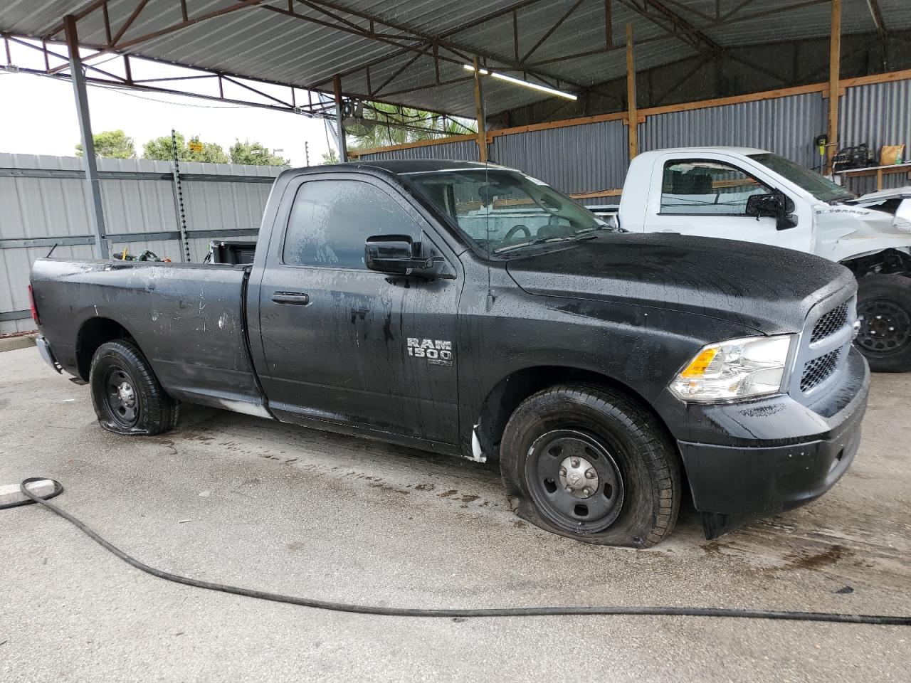 2023 Ram 1500 Classic Tradesman vin: 3C6JR6DG8PG655637