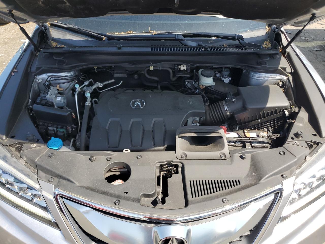 5J8TB3H74JL000532 2018 Acura Rdx Advance