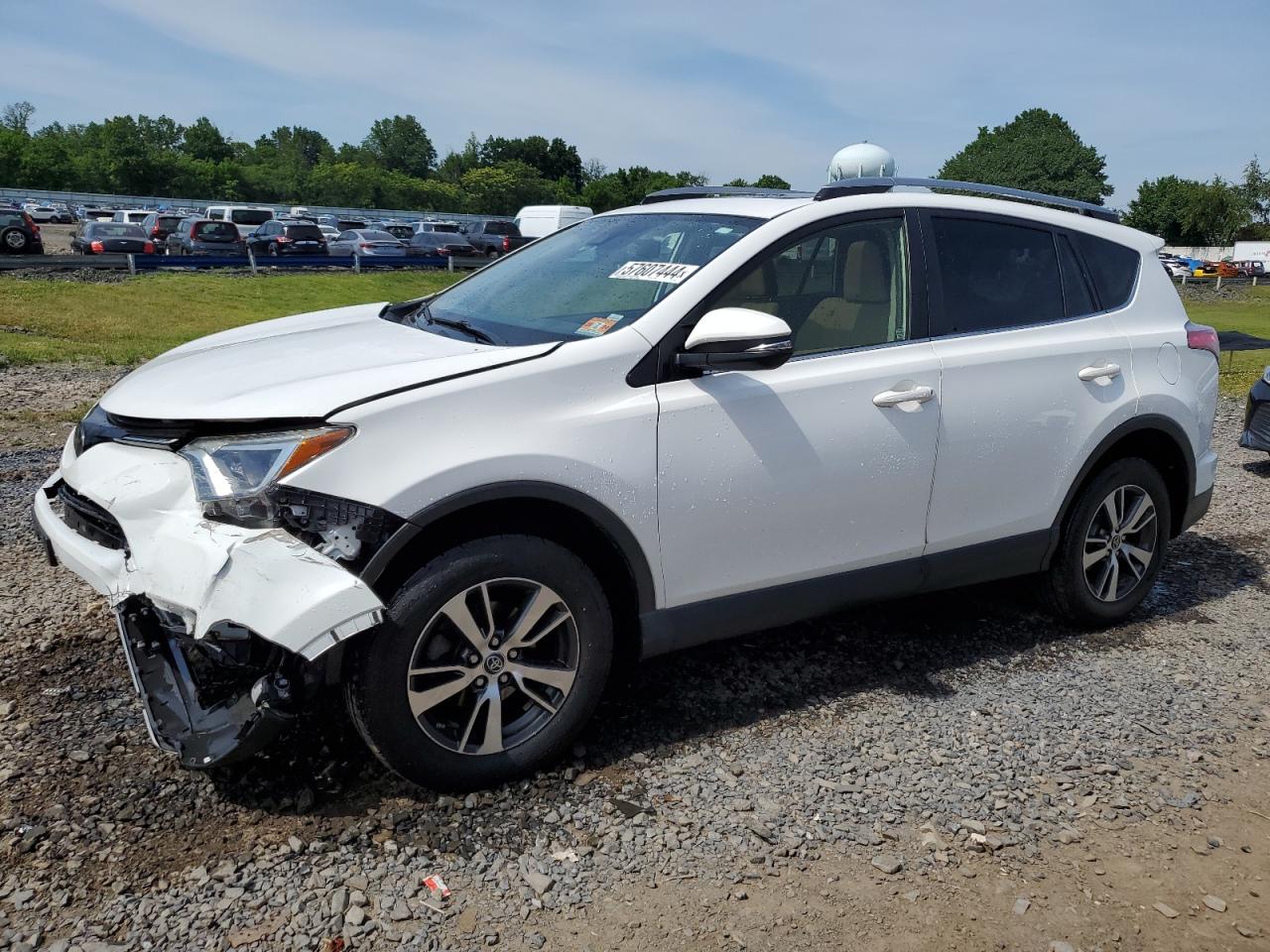 JTMRFREV0HD212593 2017 Toyota Rav4 Xle