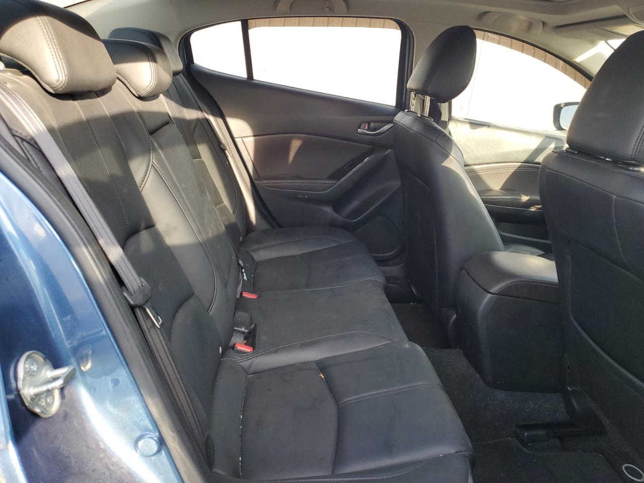 JM1BN1V70H1122630 2017 Mazda 3 Touring