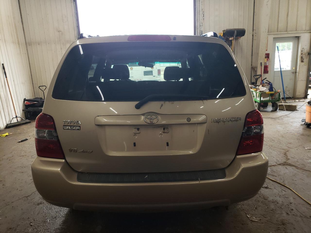 JTEEP21A840033317 2004 Toyota Highlander