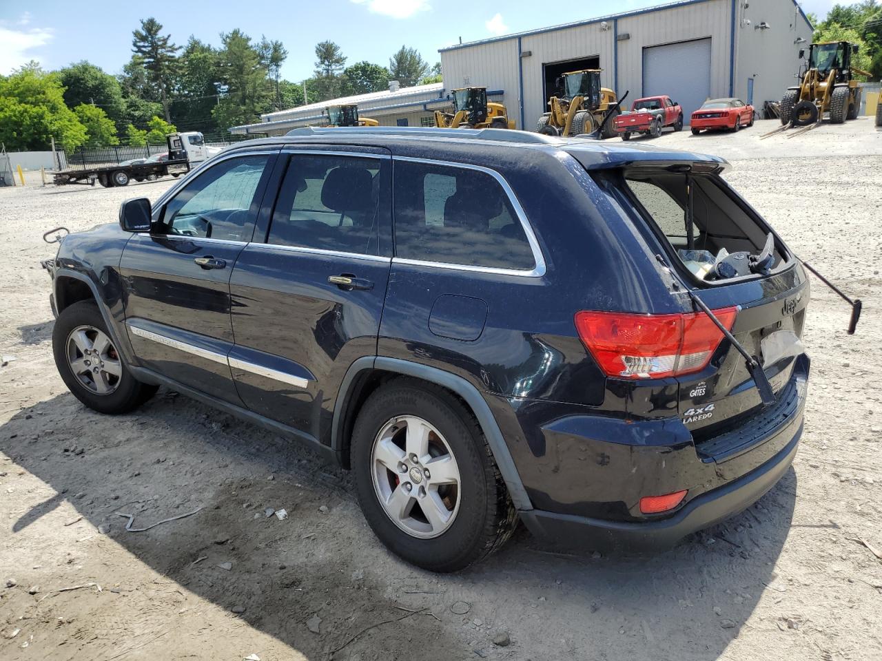 1J4RR4GG6BC640801 2011 Jeep Grand Cherokee Laredo