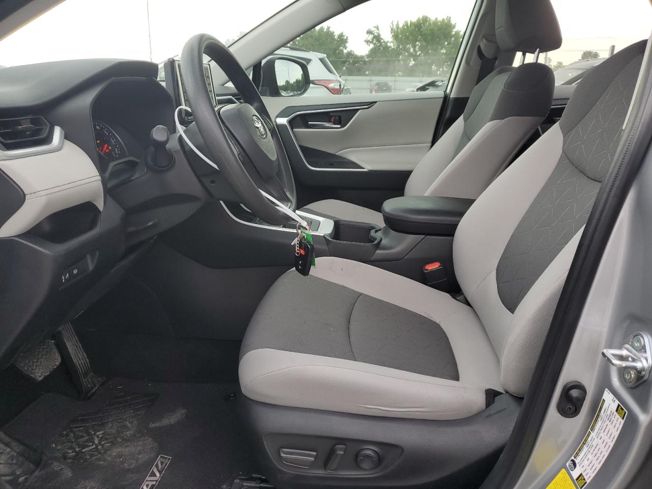 2T3W1RFV4NW209761 2022 Toyota Rav4 Xle