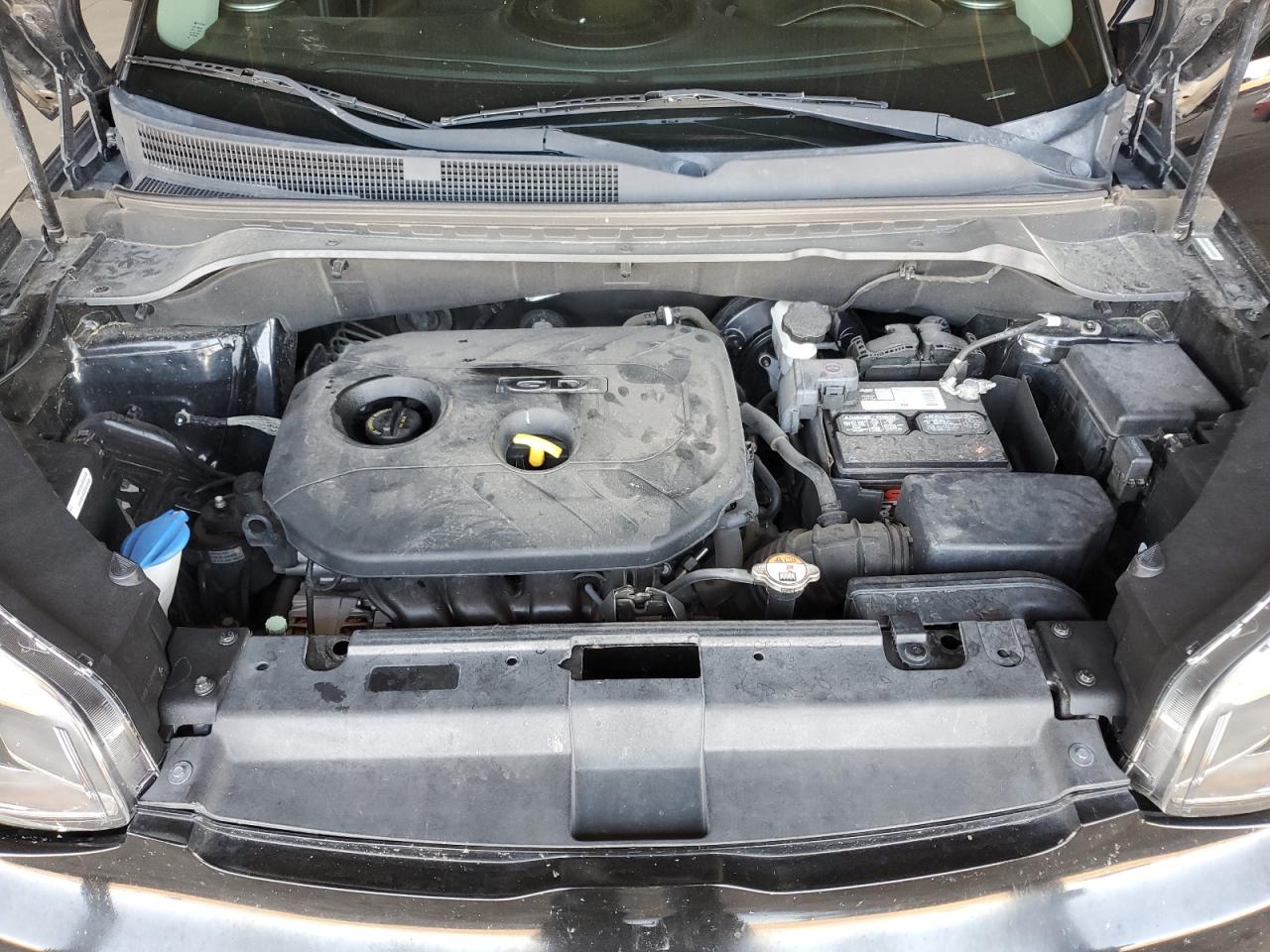 KNDJP3A56F7174053 2015 Kia Soul +