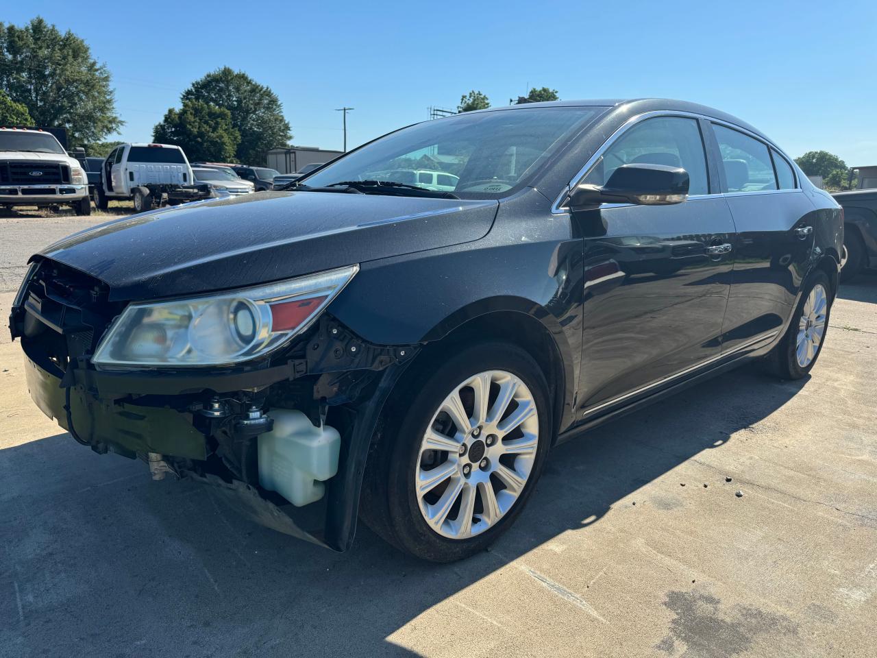 2013 Buick Lacrosse Premium vin: 1G4GF5E35DF308017