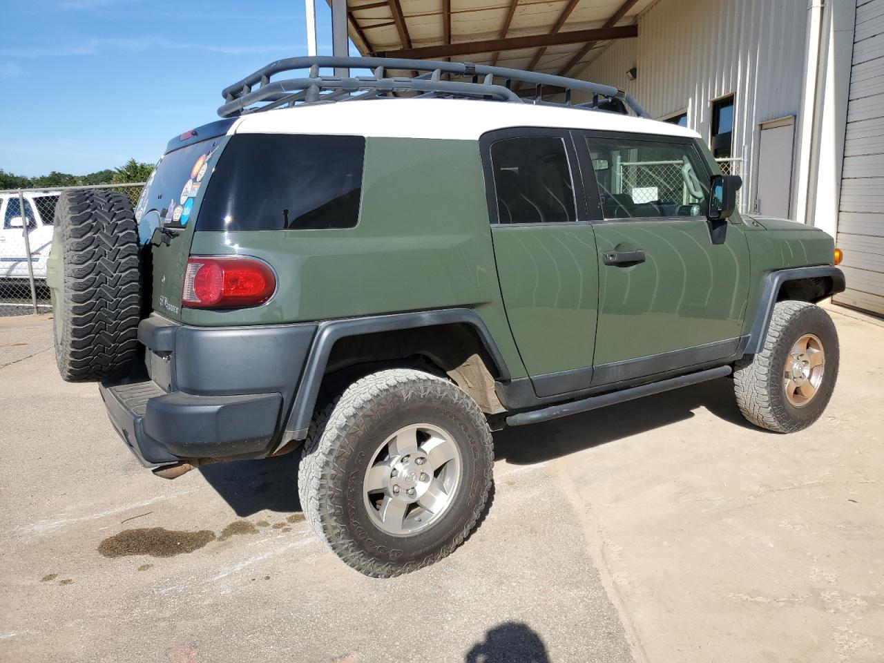 JTEBU4BF1AK090556 2010 Toyota Fj Cruiser