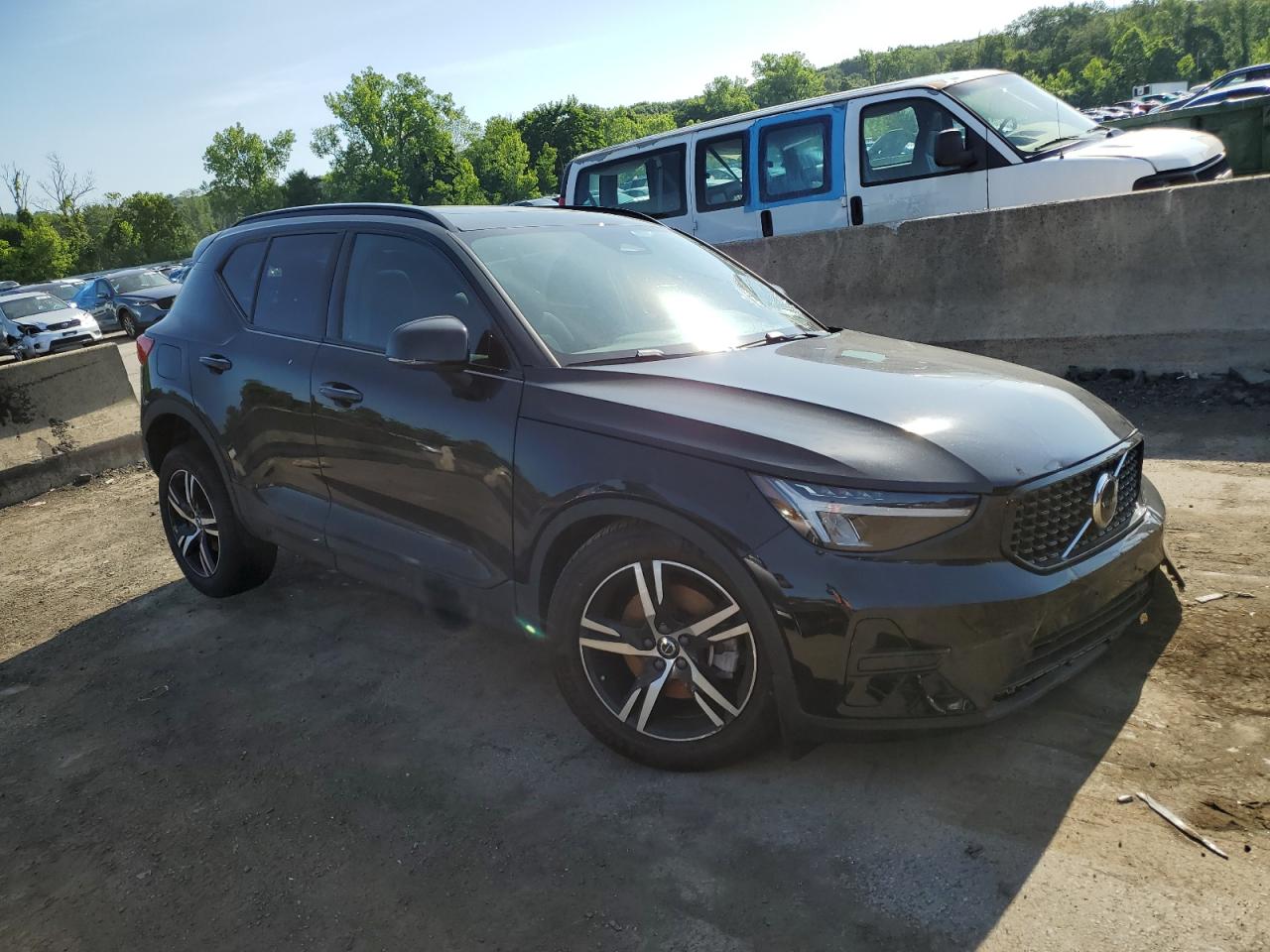 YV4L12UK9R2226795 2024 Volvo Xc40 Core