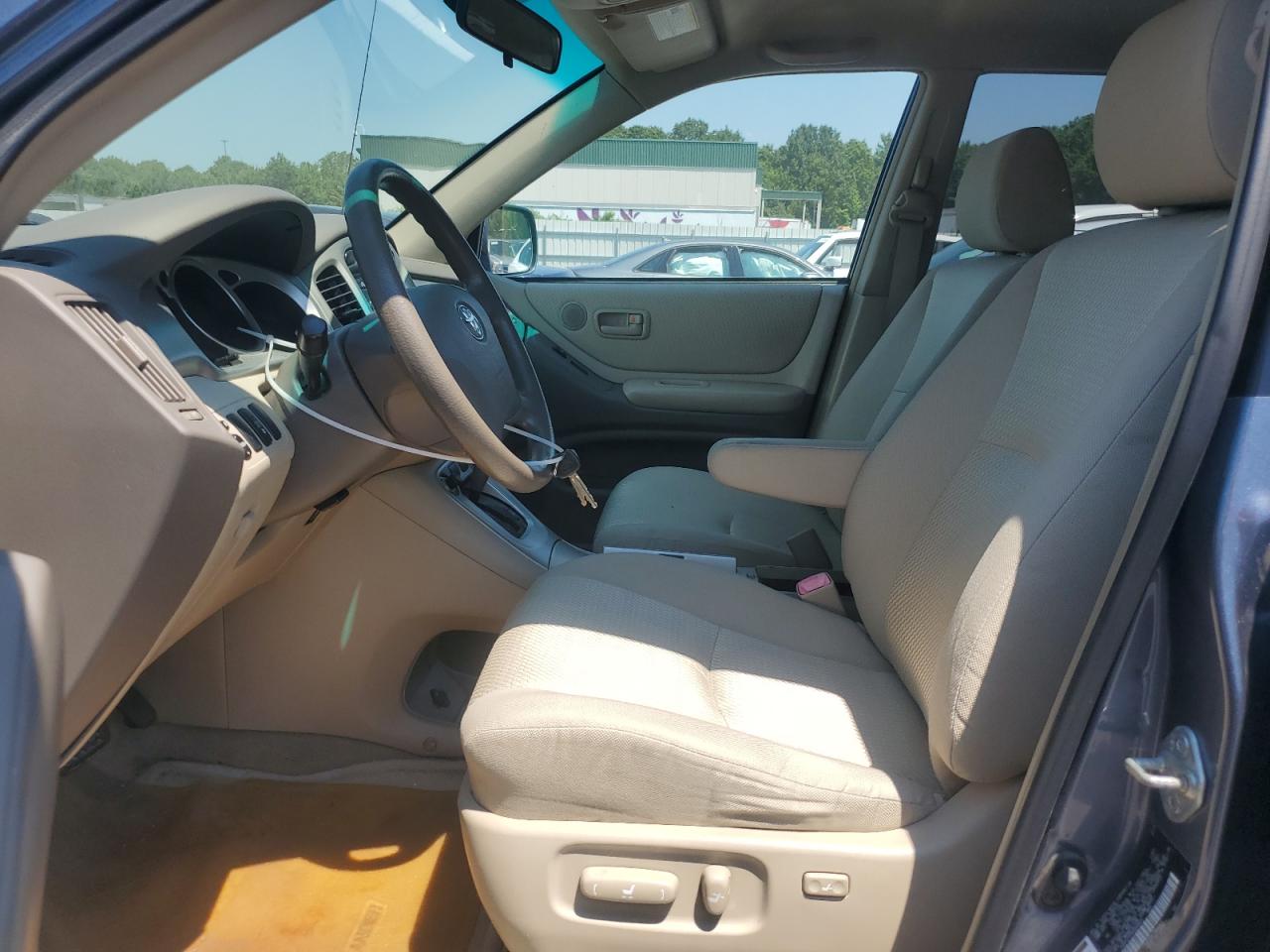 JTEDP21A050069063 2005 Toyota Highlander Limited