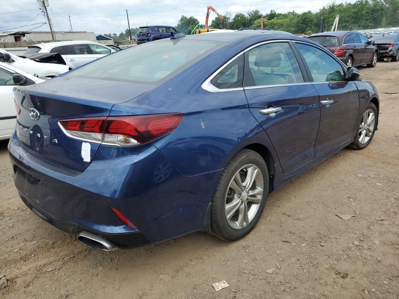 2018 Hyundai Sonata Sport vin: 5NPE34AF5JH711107