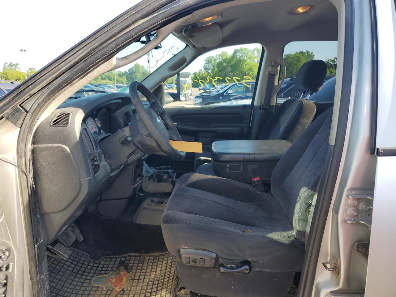 3D7KS28CX5G763259 2005 Dodge Ram 2500 St