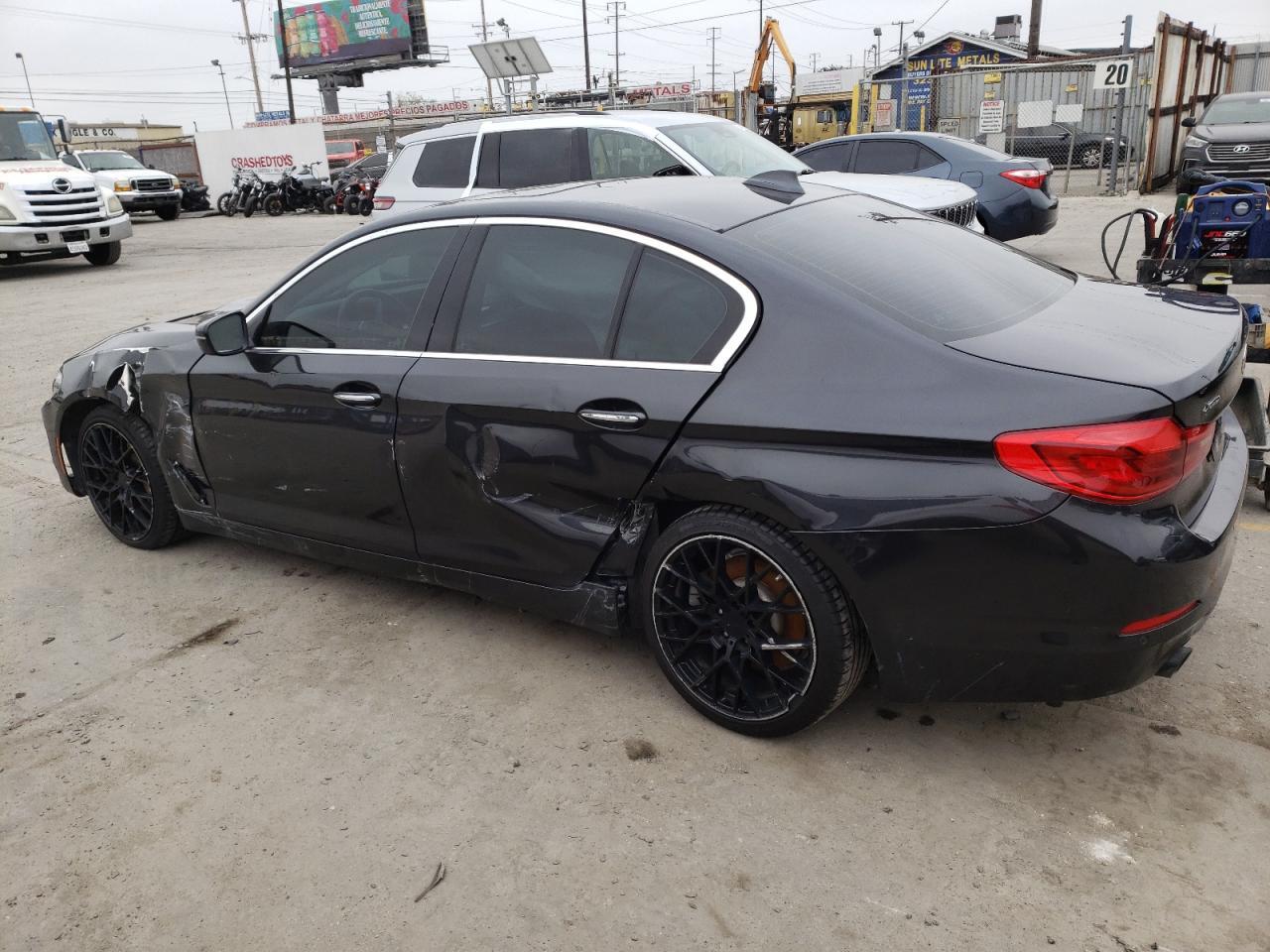 2018 BMW 530 Xi vin: WBAJA7C59JWA72508