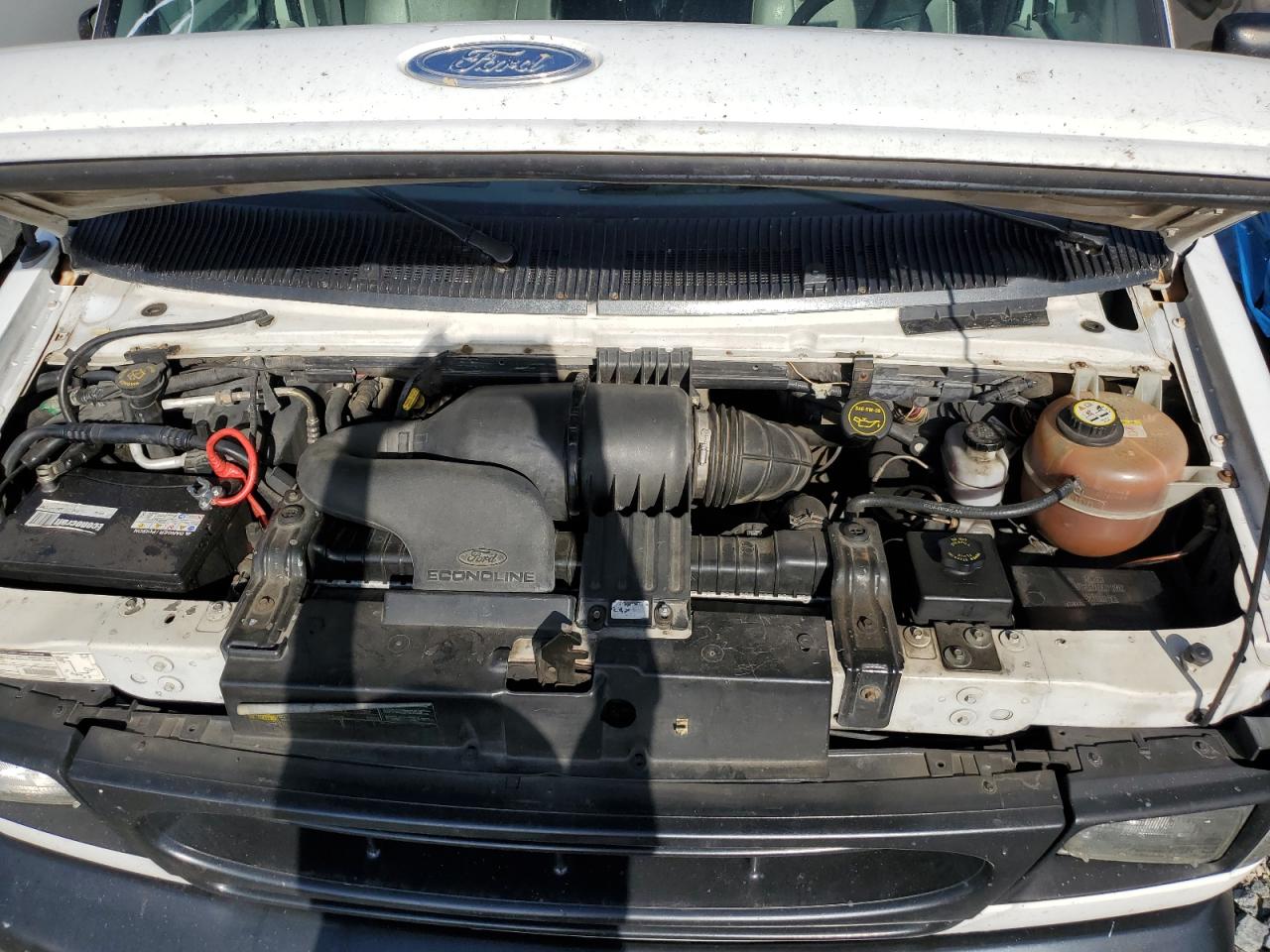 1FTRE14202HB84466 2002 Ford Econoline E150 Van