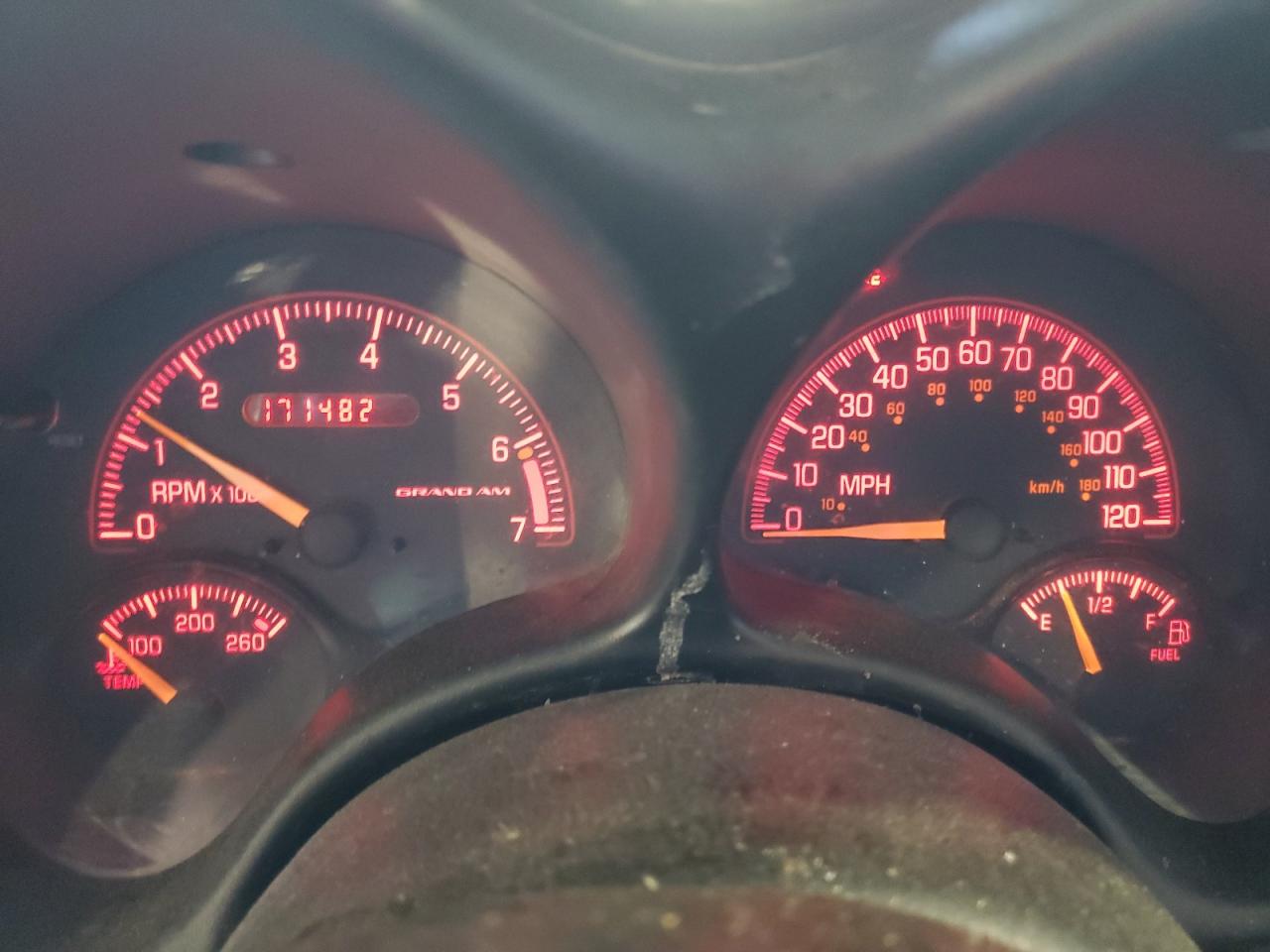 1G2NF52EX4C208647 2004 Pontiac Grand Am Se1