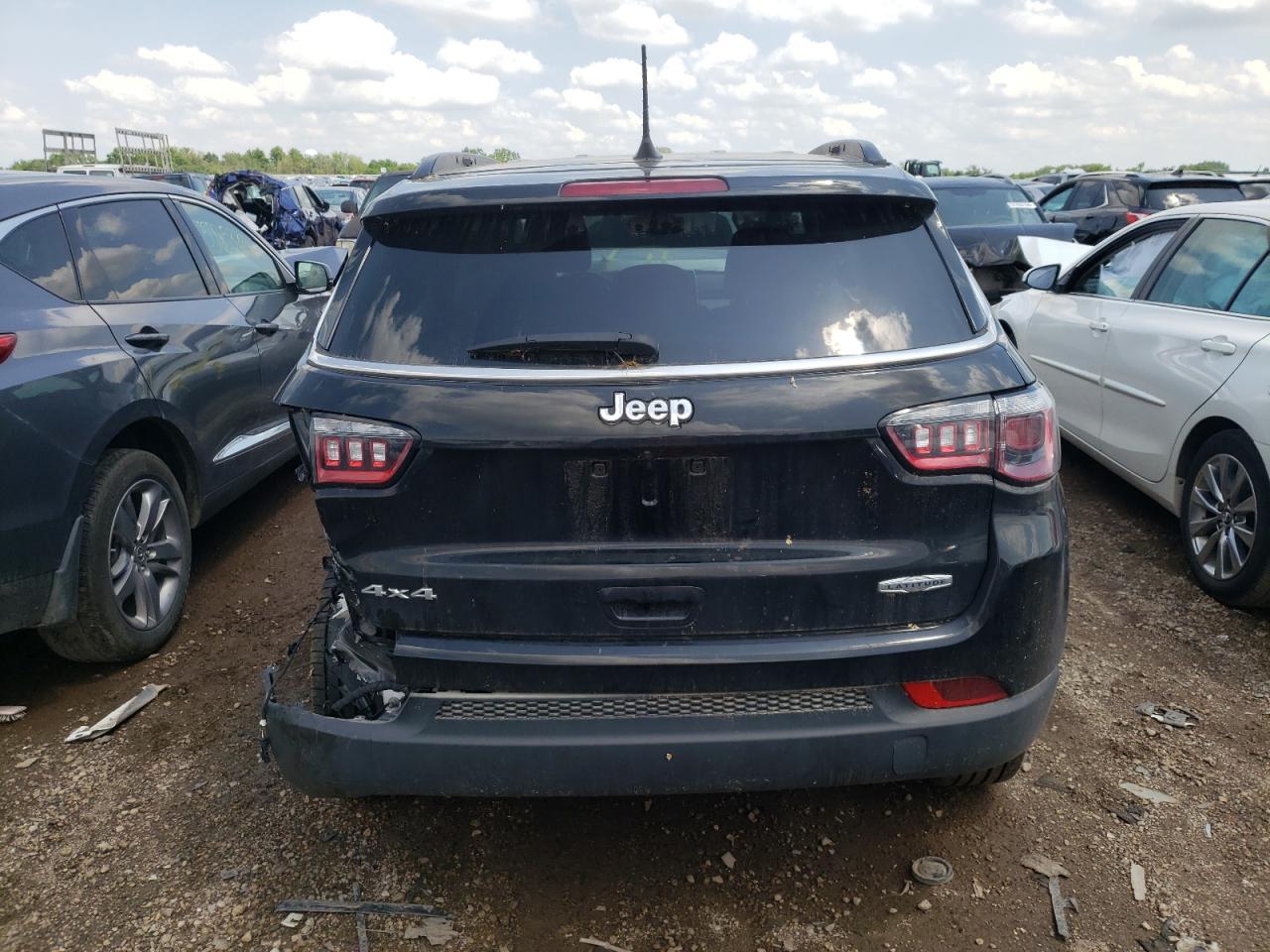 2022 Jeep Compass Latitude vin: 3C4NJDBB7NT135589