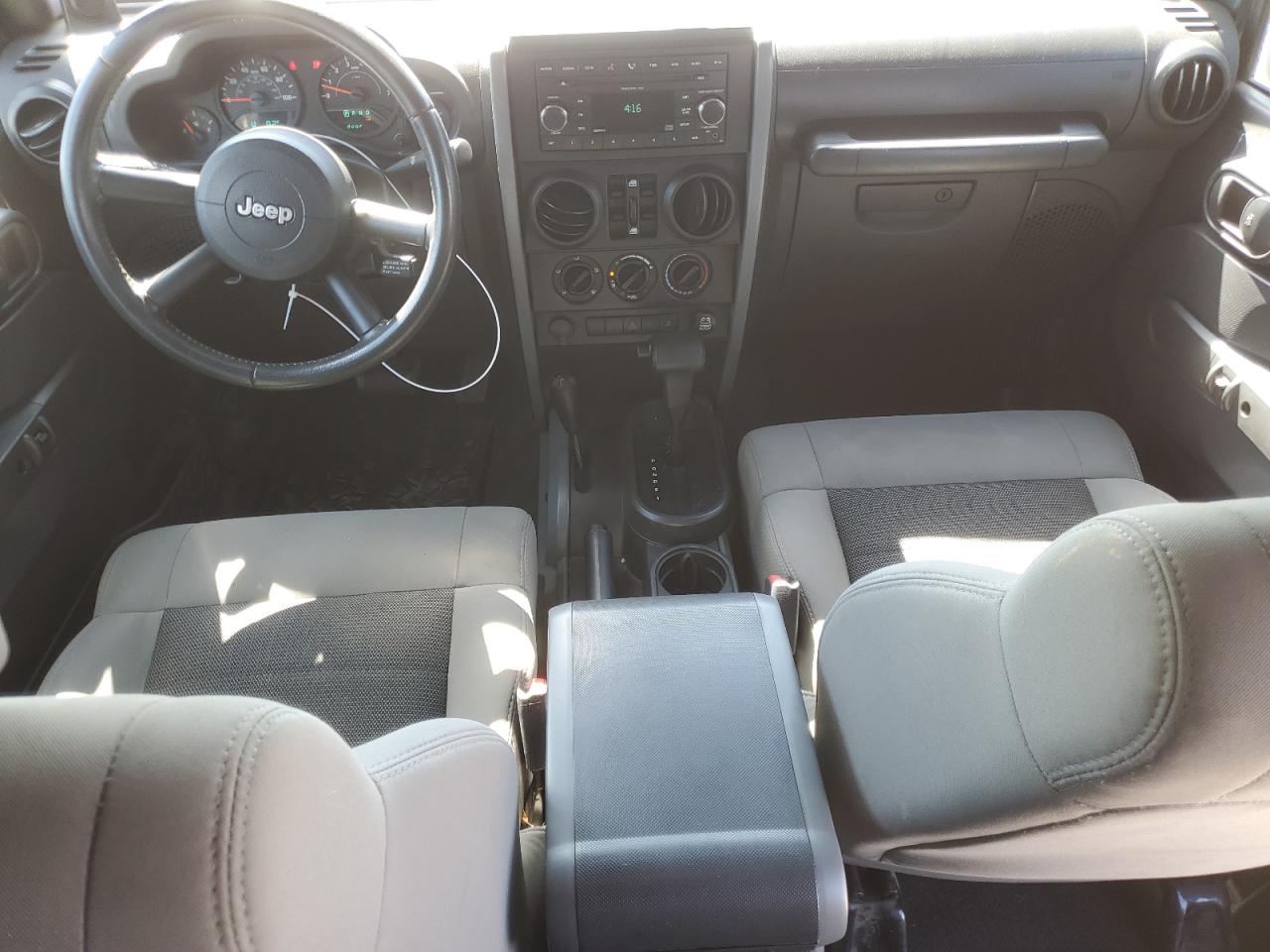 1J4GA39138L608902 2008 Jeep Wrangler Unlimited X