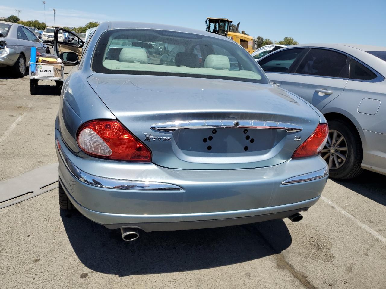 SAJEA51DX2XC64519 2002 Jaguar X-Type 2.5