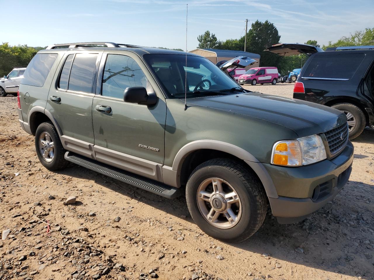 1FMZU73K02UD12103 2002 Ford Explorer Xlt