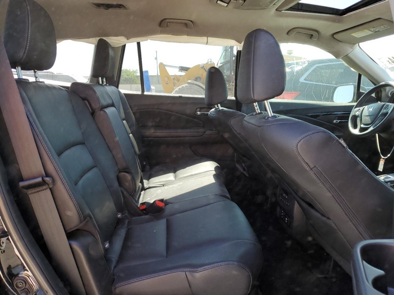 5FNYF5H98GB032448 2016 Honda Pilot Touring