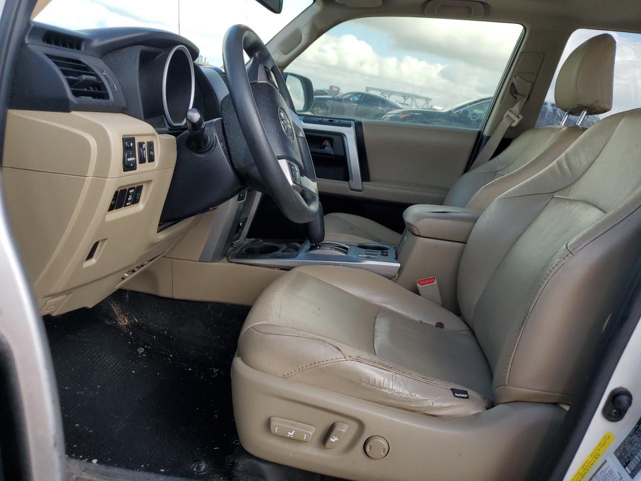 JTEZU5JR3D5047095 2013 Toyota 4Runner Sr5