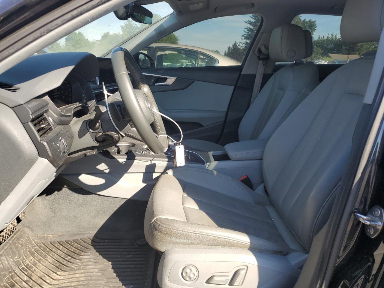 WAUENAF43HN057716 2017 Audi A4 Premium Plus