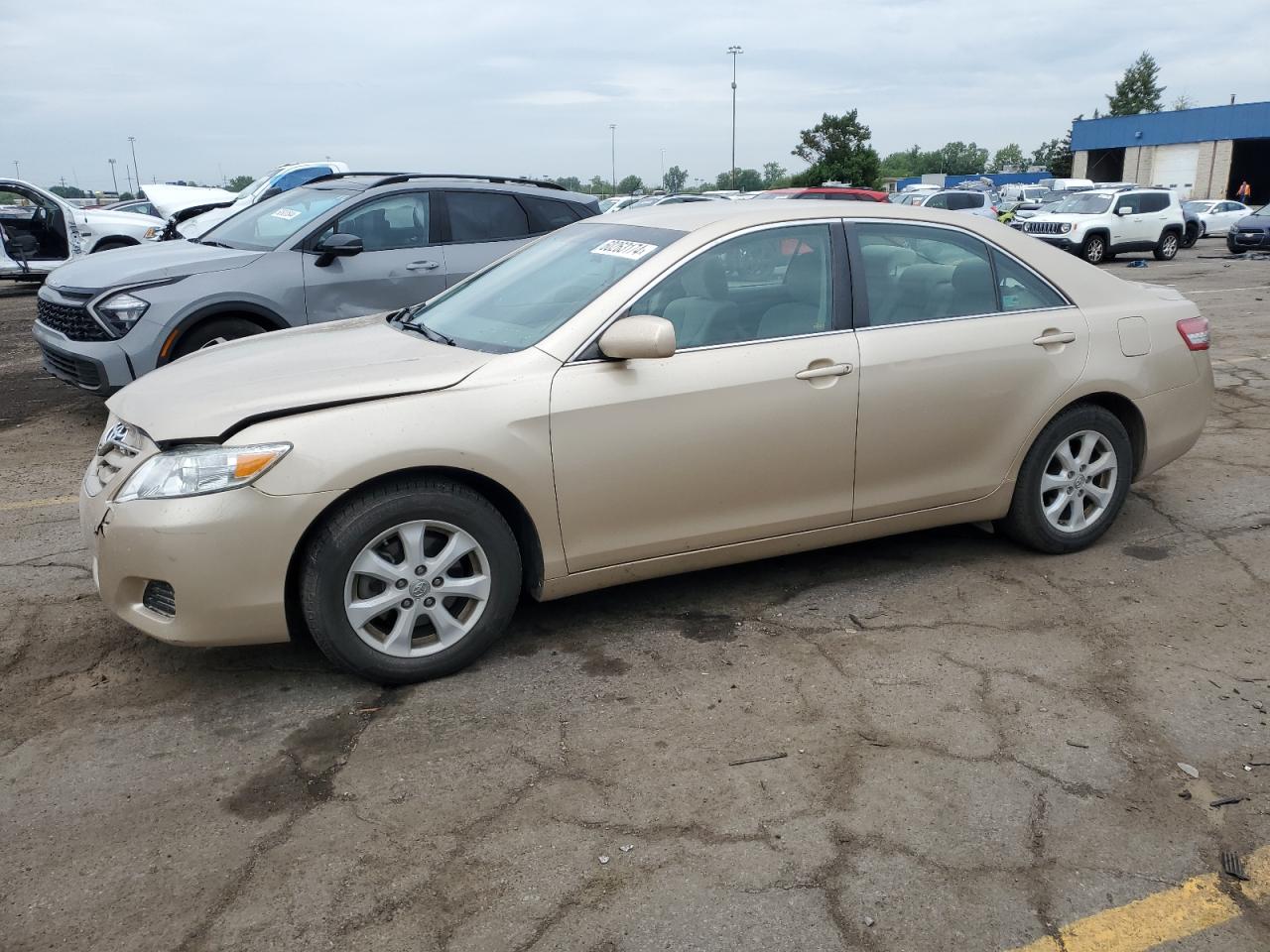 Lot #2671932685 2010 TOYOTA CAMRY BASE