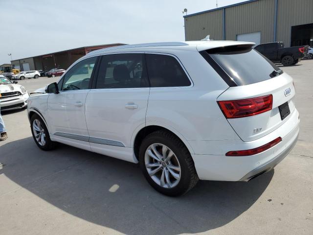 VIN WA1LAAF71KD043806 2019 Audi Q7, Premium Plus no.2