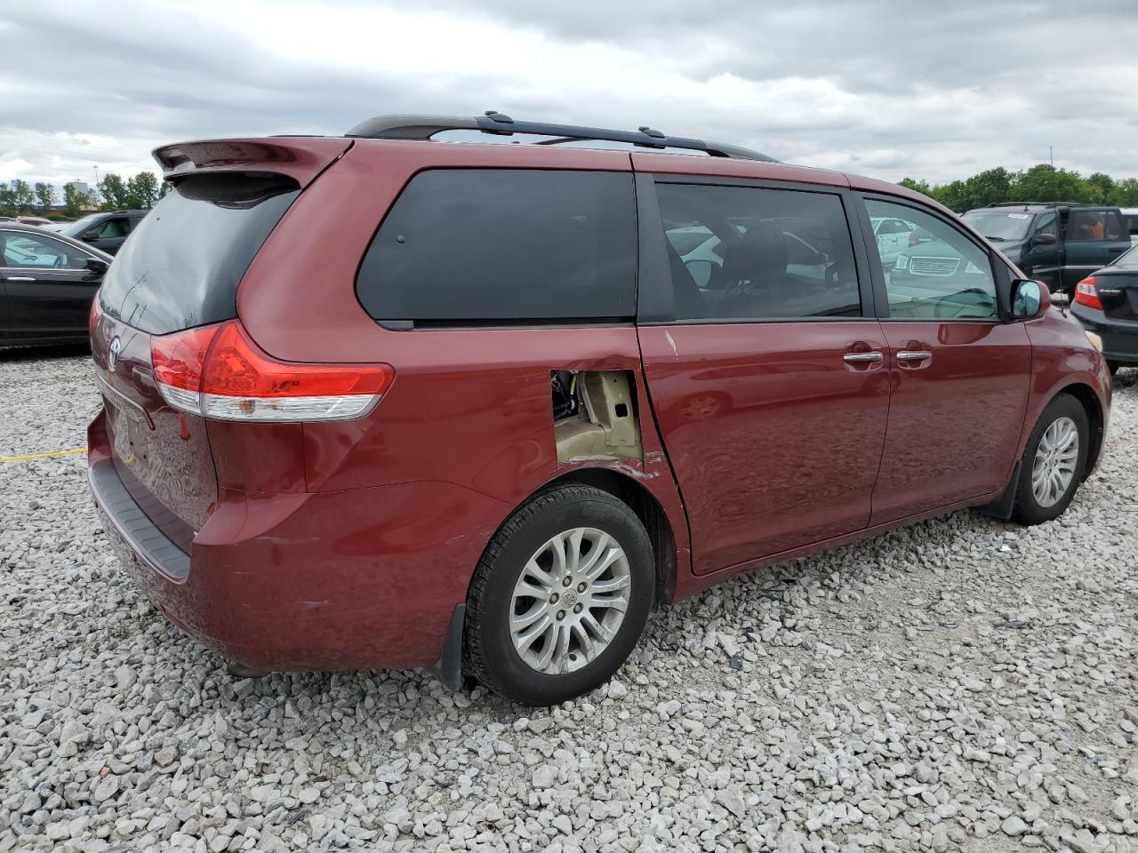 5TDYK3DC7ES469478 2014 Toyota Sienna Xle