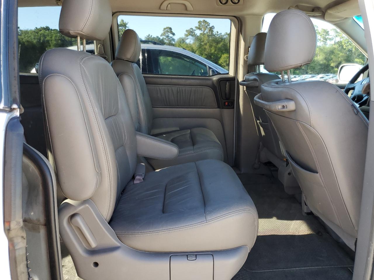 5FNRL18002B046702 2002 Honda Odyssey Exl