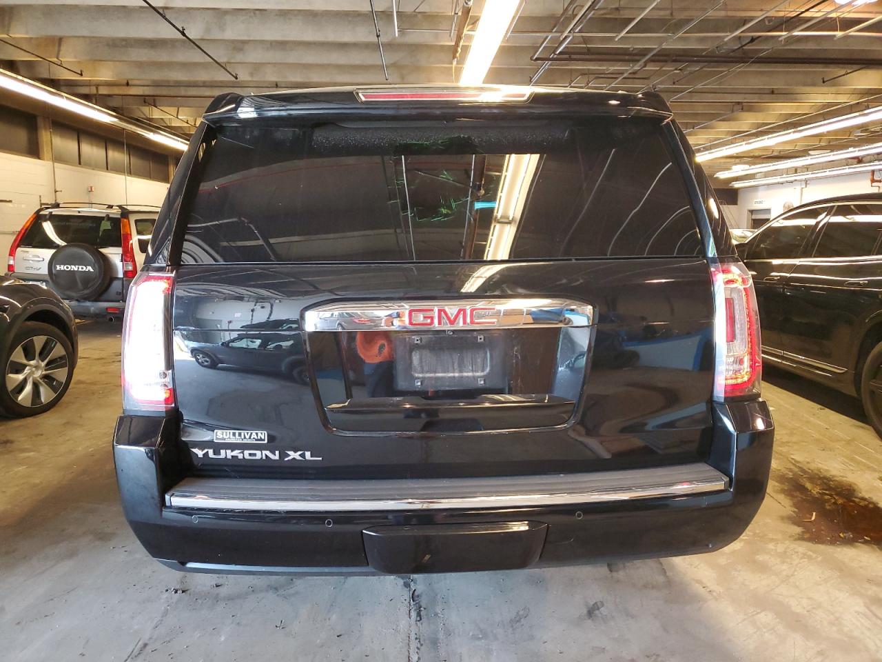 1GKS2HKJ2JR129429 2018 GMC Yukon Xl Denali