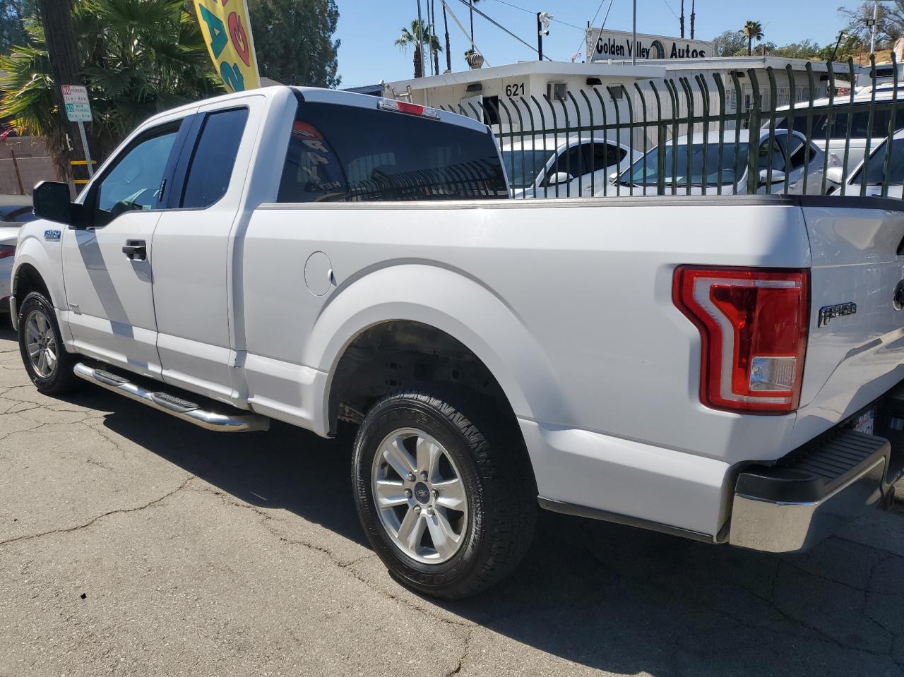 2017 Ford F150 Super Cab vin: 1FTEX1CG2HKE39765